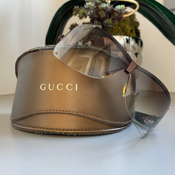 GUCCI Vintage Wrap Sunglasses
